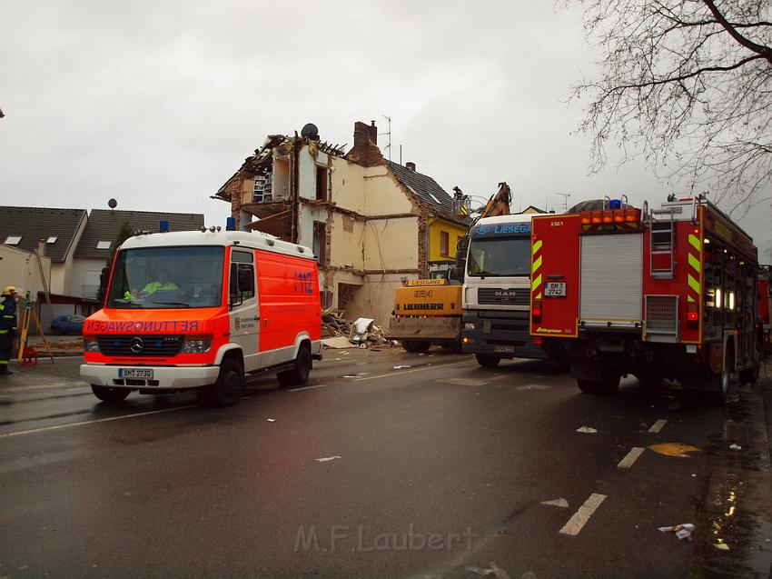 Hausexplosion Bruehl bei Koeln Pingsdorferstr P410.JPG